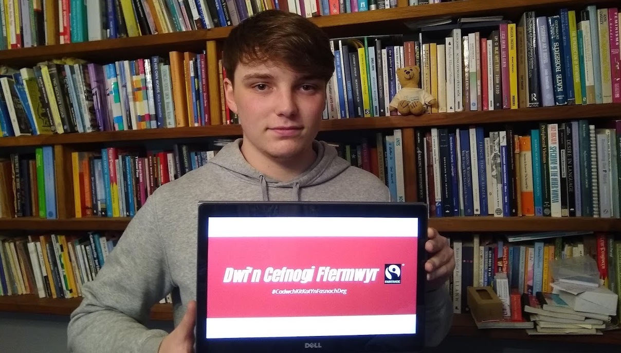 Stori Steff | Gwirfoddoli | Cymru Masnach Deg
